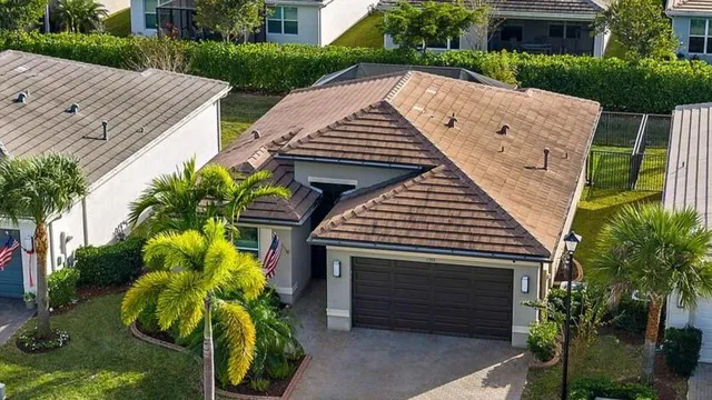$379,900 | 11392 Southwest Carlisle Crossing Avenue, Port St. Lucie, FL 34987