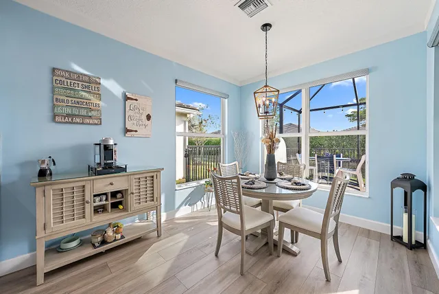 $379,900 | 11392 Southwest Carlisle Crossing Avenue, Port St. Lucie, FL 34987