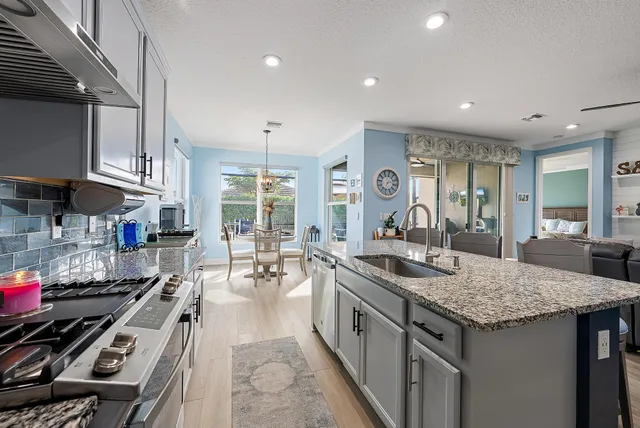 $379,900 | 11392 Southwest Carlisle Crossing Avenue, Port St. Lucie, FL 34987