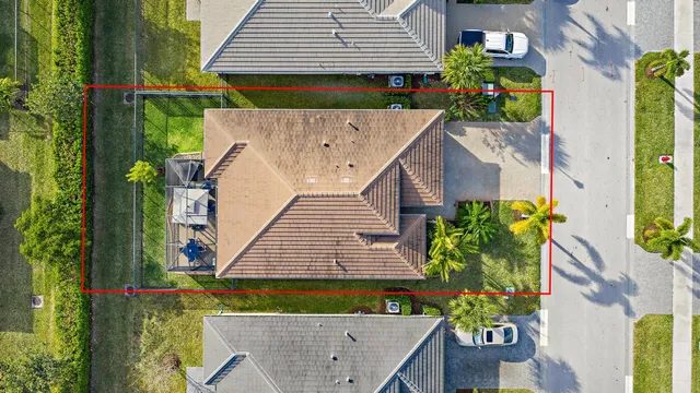 $379,900 | 11392 Southwest Carlisle Crossing Avenue, Port St. Lucie, FL 34987