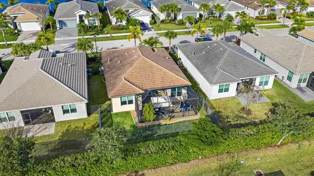 $379,900 | 11392 Southwest Carlisle Crossing Avenue, Port St. Lucie, FL 34987