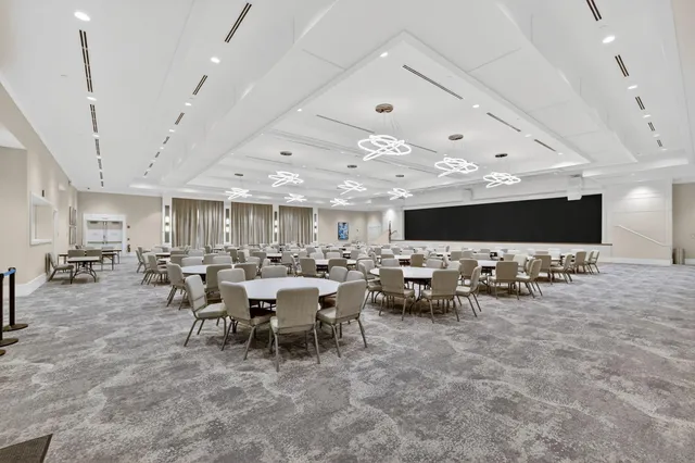 $379,900 | 11392 Southwest Carlisle Crossing Avenue, Port St. Lucie, FL 34987