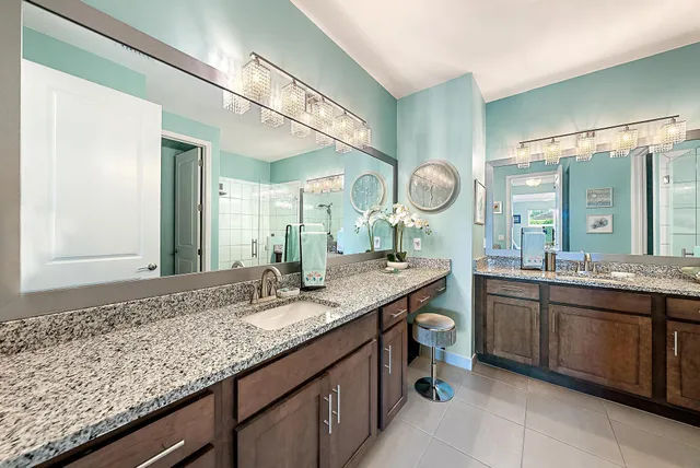 $379,900 | 11392 Southwest Carlisle Crossing Avenue, Port St. Lucie, FL 34987