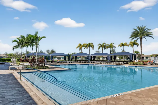 $379,900 | 11392 Southwest Carlisle Crossing Avenue, Port St. Lucie, FL 34987