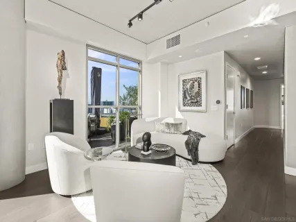 $1,395,000 | 801 Ash Street, Unit 801, San Diego, CA 92101