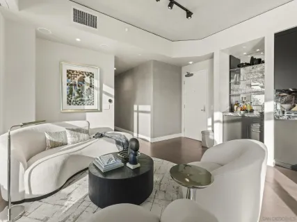 $1,395,000 | 801 Ash Street, Unit 801, San Diego, CA 92101