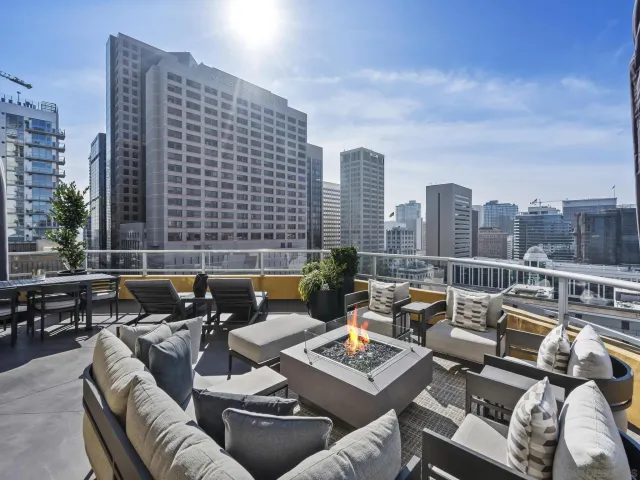 $1,395,000 | 801 Ash Street, Unit 801, San Diego, CA 92101