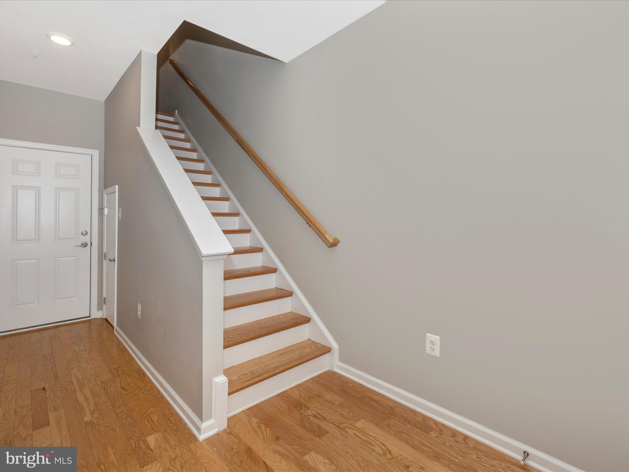 5811 Hawk Ridge Road Frederick, MD 21704 - Photo 5 of 63 Entry