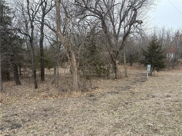 $62,500 | 5 North Fascination Circle, Linn Valley, KS 66040