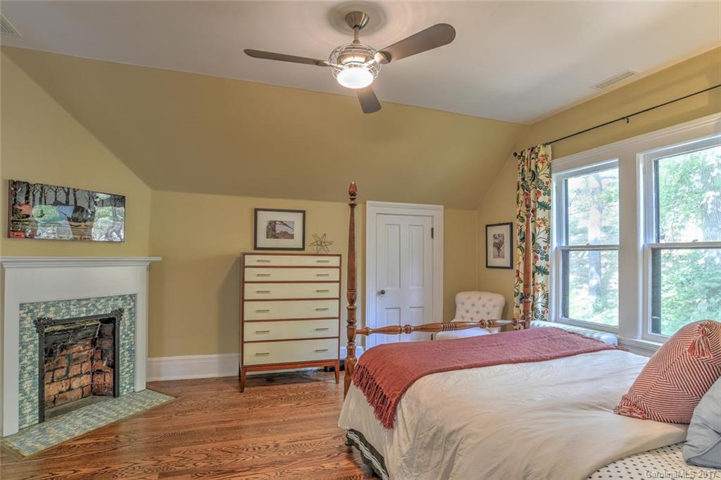 18 Cherokee Road Asheville, NC 28801 - Photo 11 of 24 Gallery Image 11