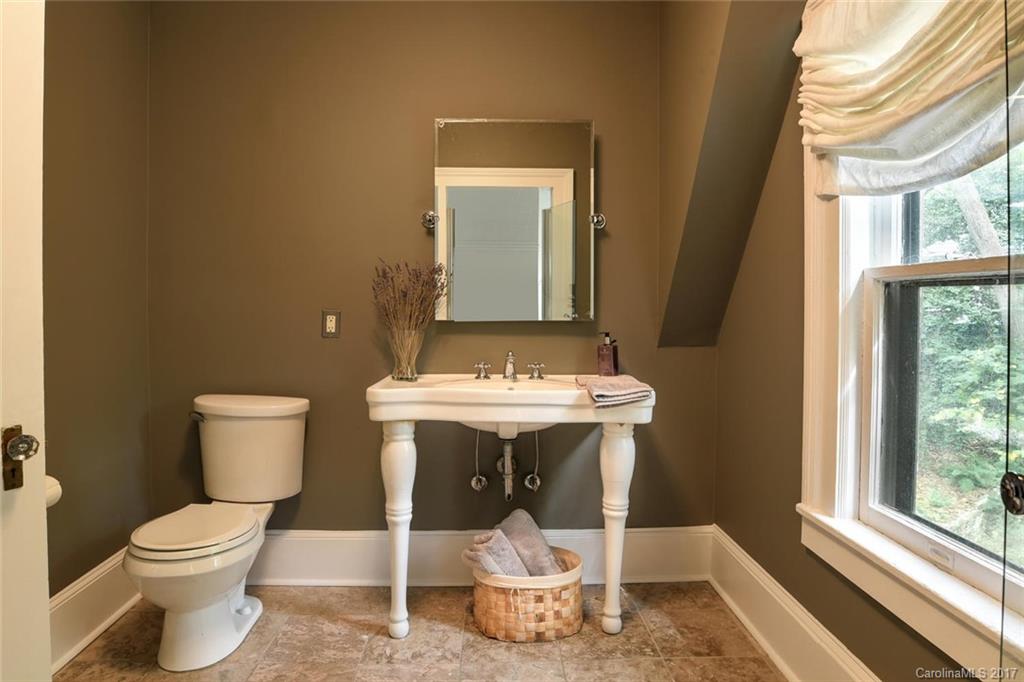 18 Cherokee Road Asheville, NC 28801 - Photo 15 of 24 Gallery Image 15