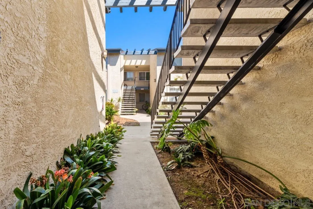 11187 Kelowna Road, Unit 74 San Diego, CA 92126 - Photo 18 of 24
