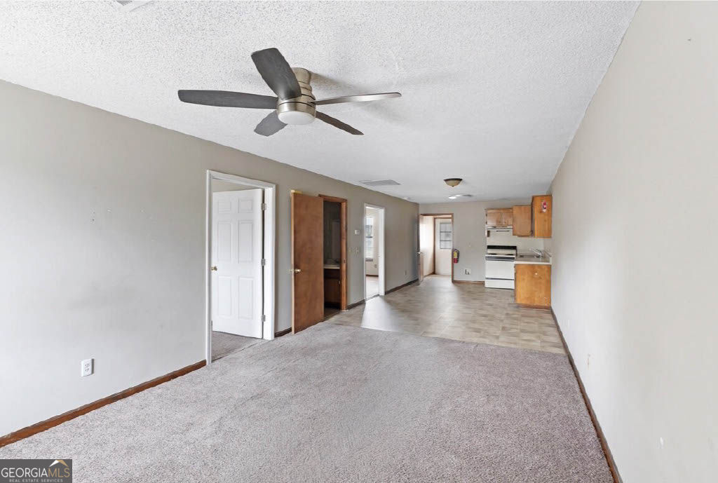 124 Evergreen Trail Southeast, Unit B Cartersville, GA 30121 - Photo 3 of 10