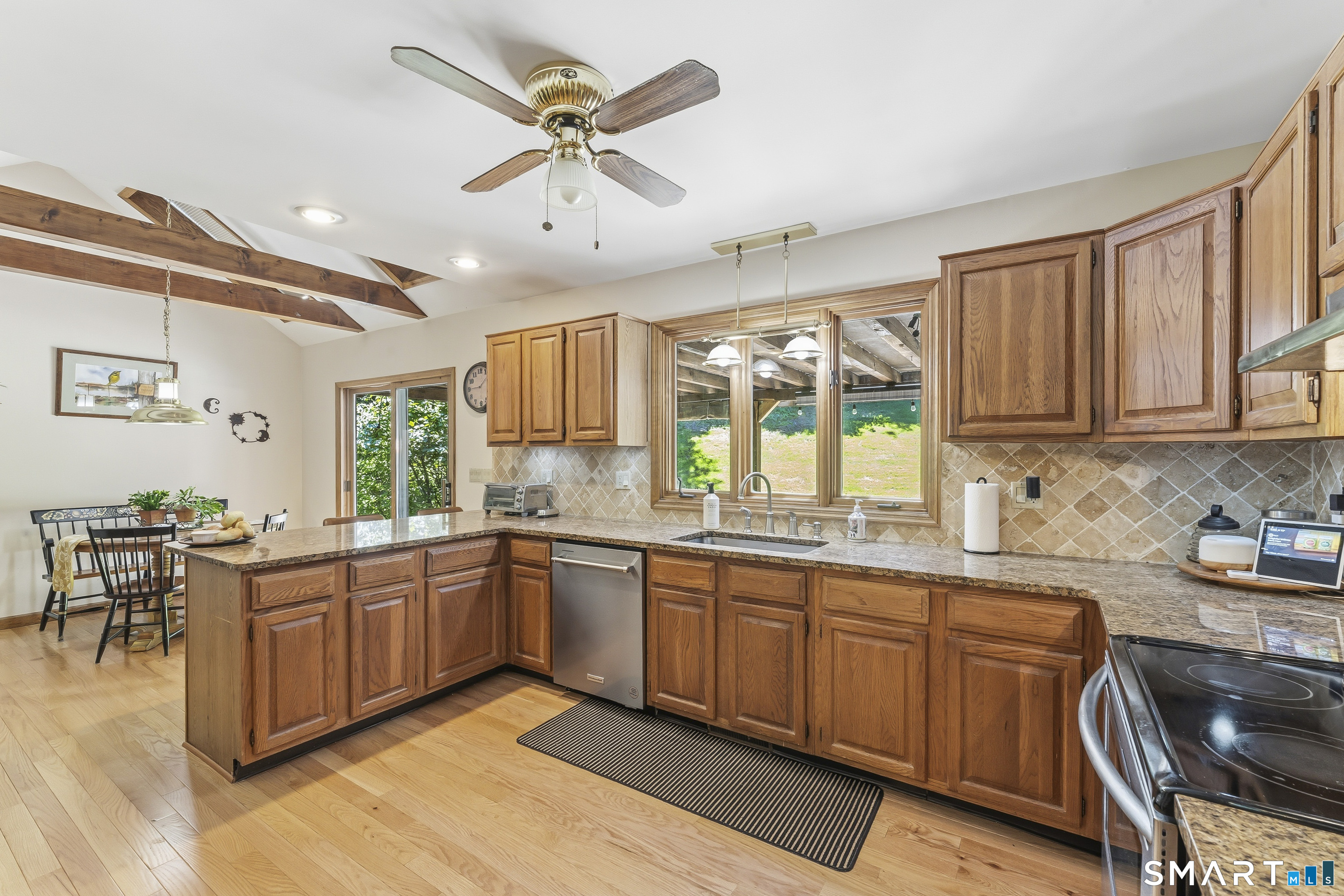 16 Palestine Road Newtown, CT 06470 - Photo 13 of 40