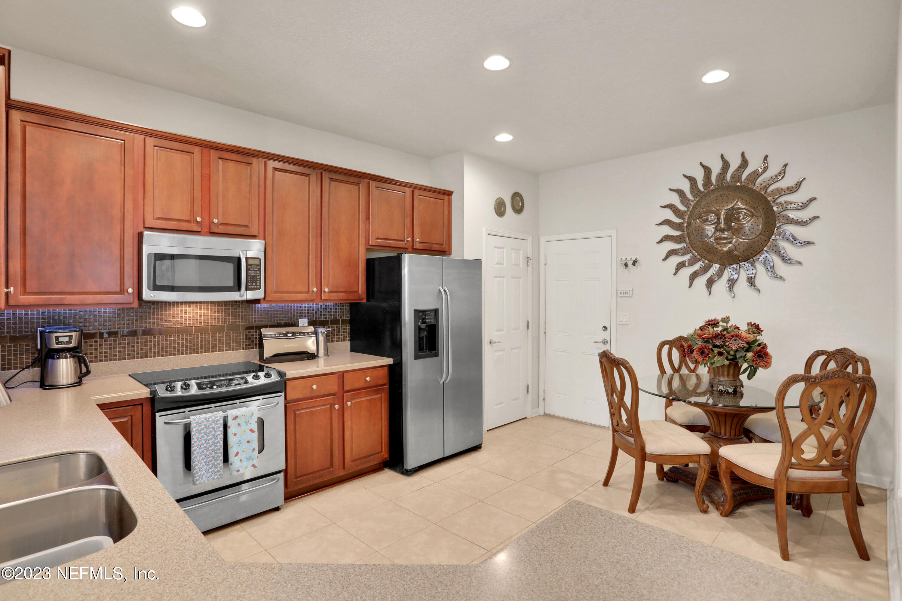 6488 May Tree Court Jacksonville, FL 32258 - Photo 4 of 36 Eat in Kitchen