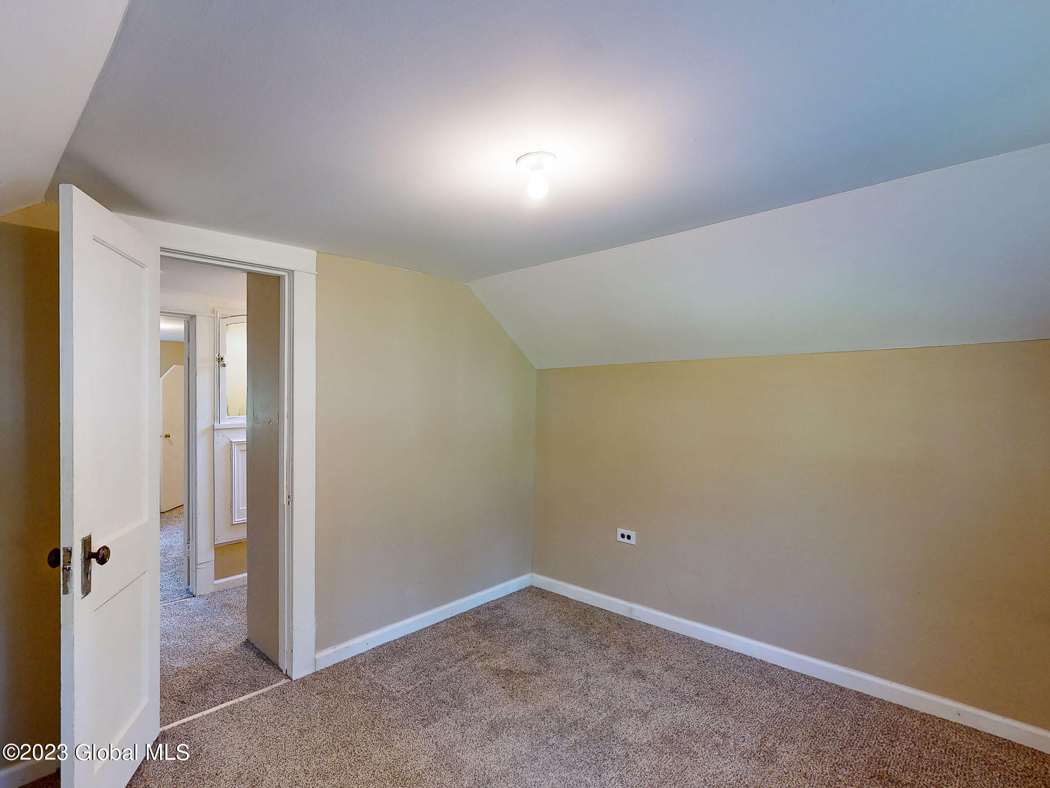 33 Merrill Street Colonie, NY 12205 - Photo 20 of 33 GUEST BEDROOM 2-1