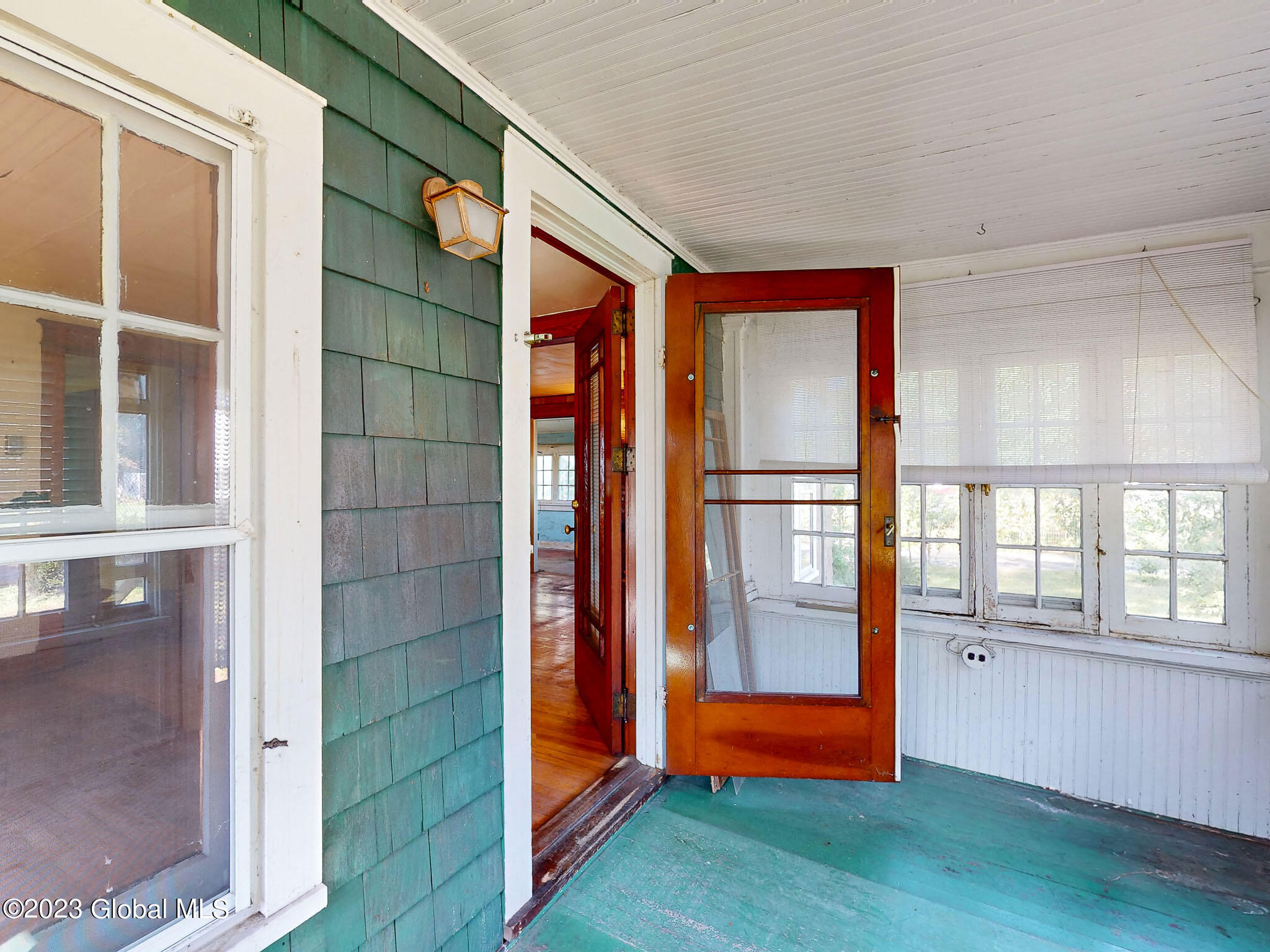 33 Merrill Street Colonie, NY 12205 - Photo 25 of 33 PORCH-1