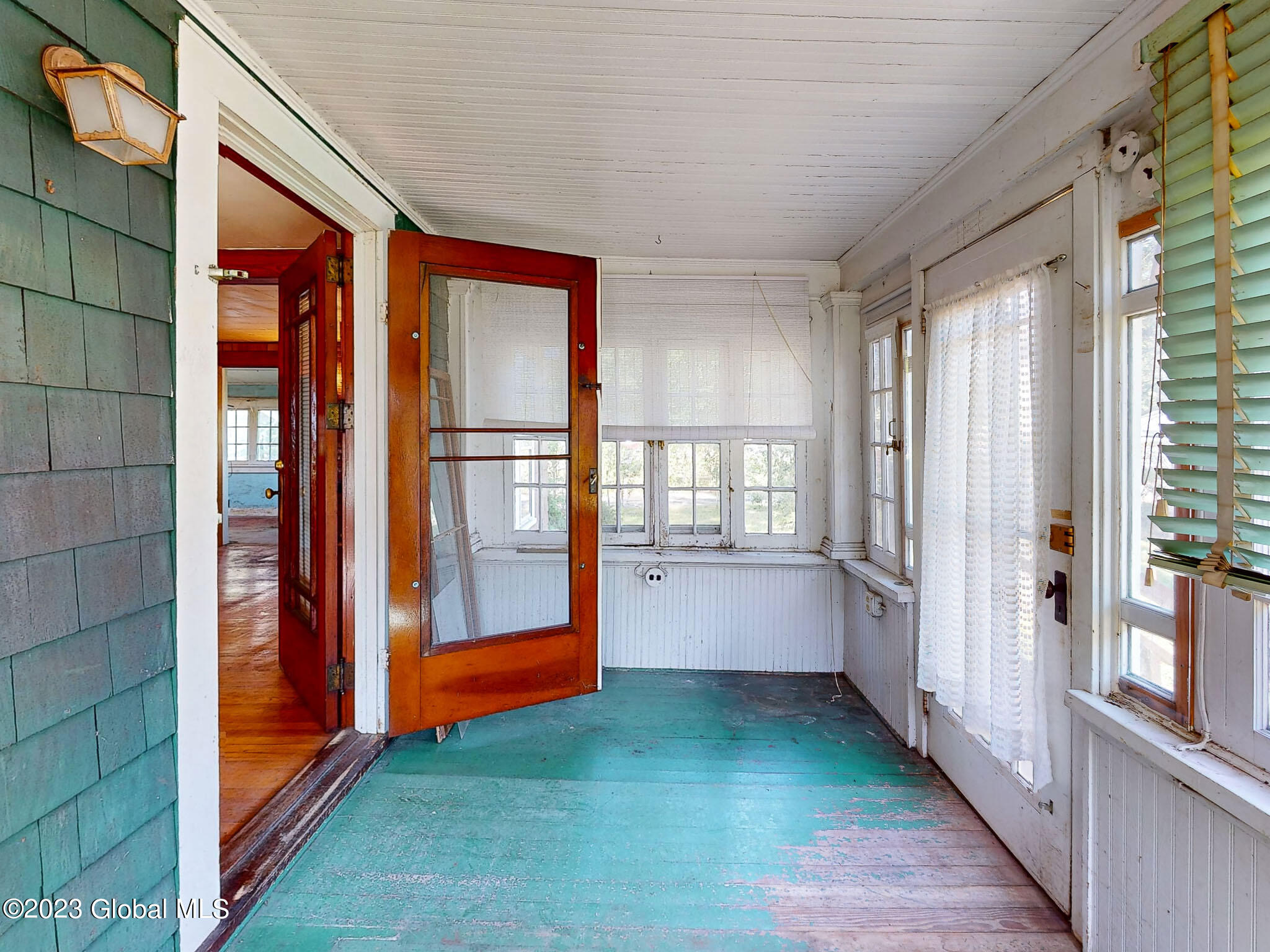 33 Merrill Street Colonie, NY 12205 - Photo 26 of 33 PORCH-2