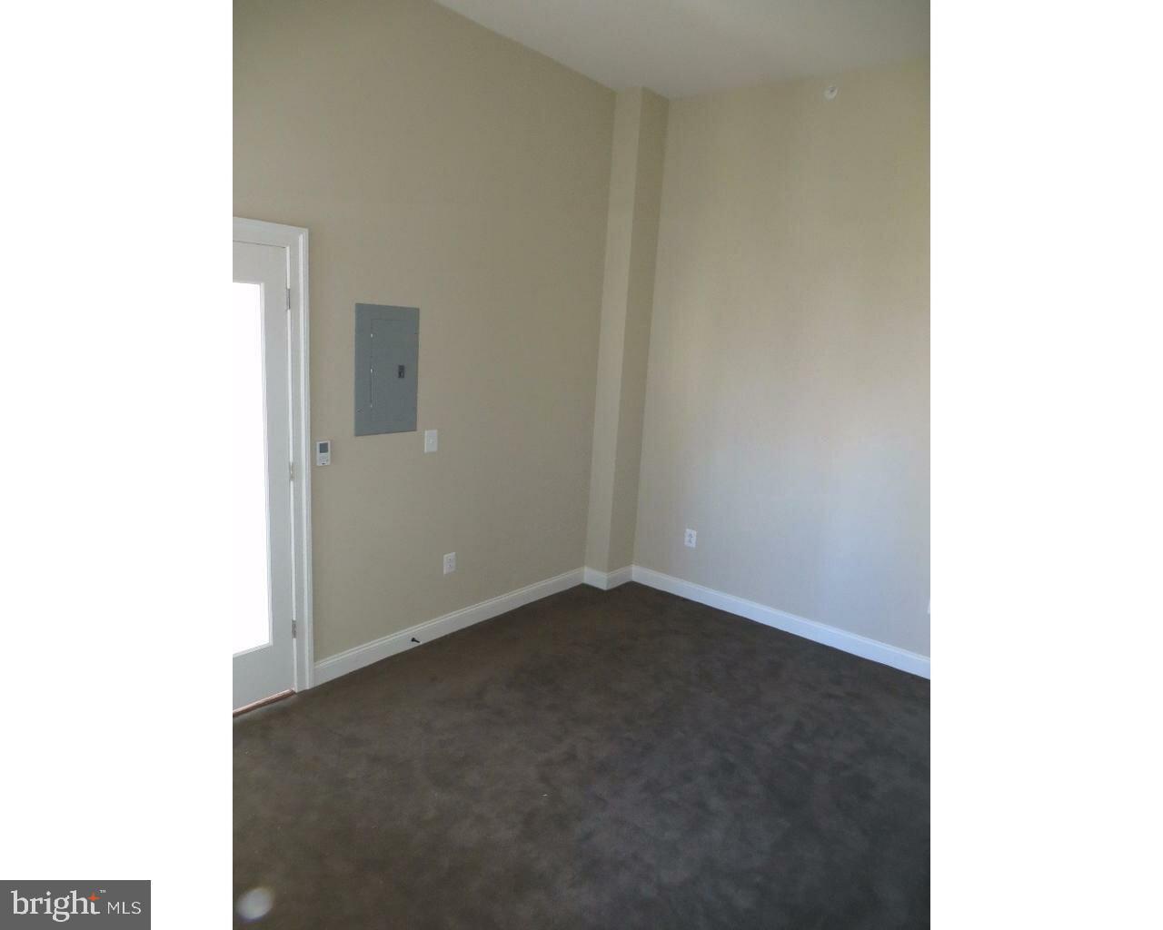 312-22 Walnut Street, Unit 102 Philadelphia, PA 19106 - Photo 11 of 17