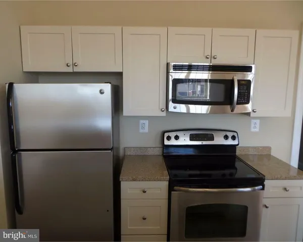 $2,600 | 312-22 Walnut Street, Unit 102, Philadelphia, PA 19106