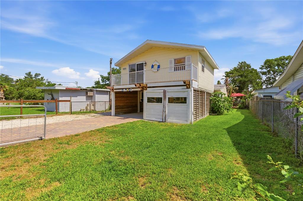 5251 Alpaca Drive Weeki Wachee, FL 34607 - Photo 2 of 55