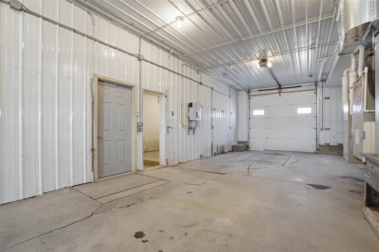 1304 Angle Road Southwest Kalona, IA 52247 - Photo 62 of 74 Gallery Image 62