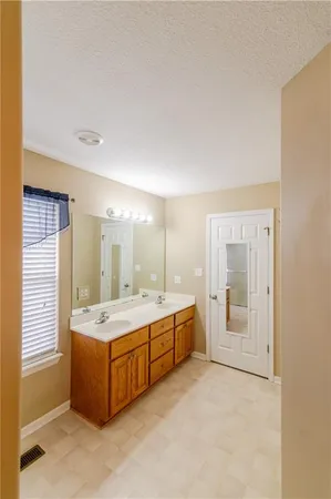 $330,000 | 1701 Jayhawk Drive, Atchison, KS 66002