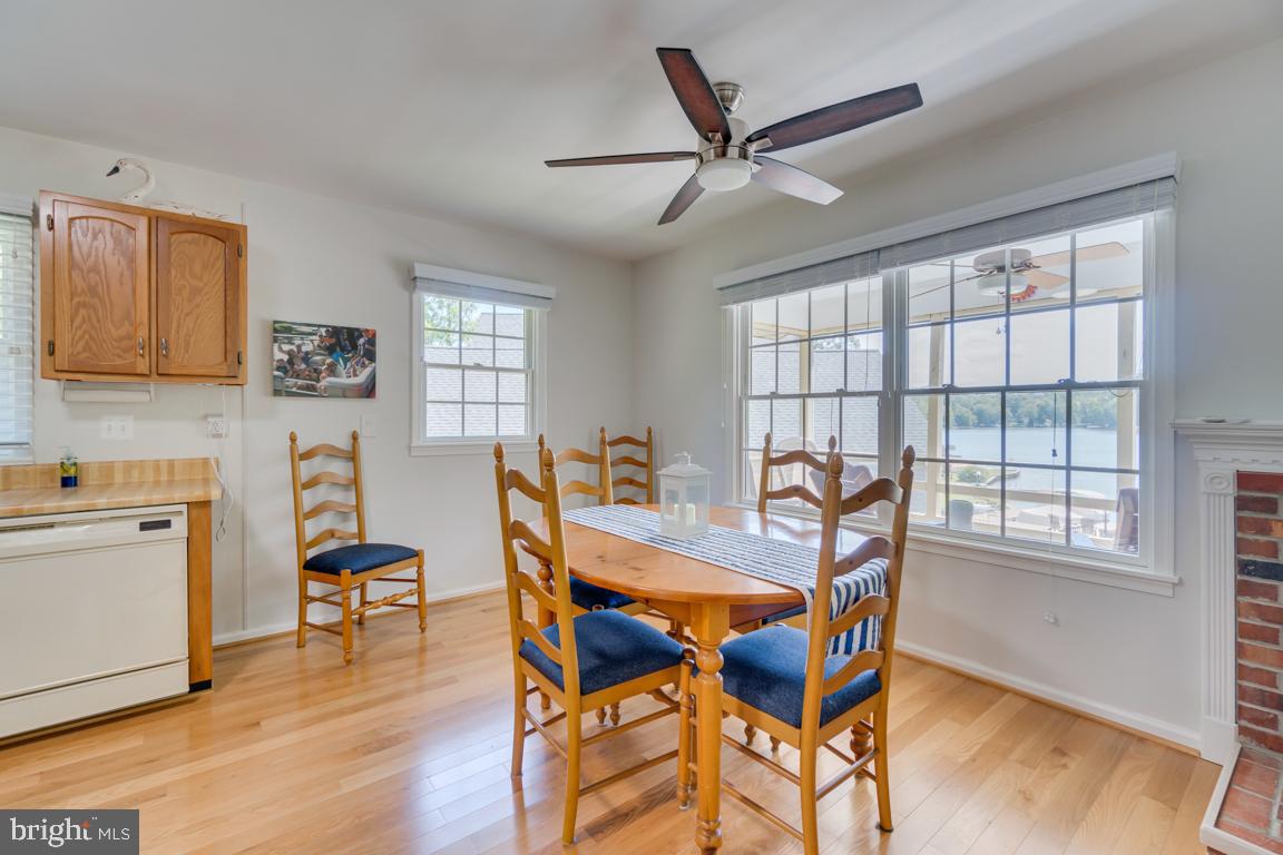 102 Ramsay Road Locust Grove, VA 22508 - Photo 11 of 53 Dining Area