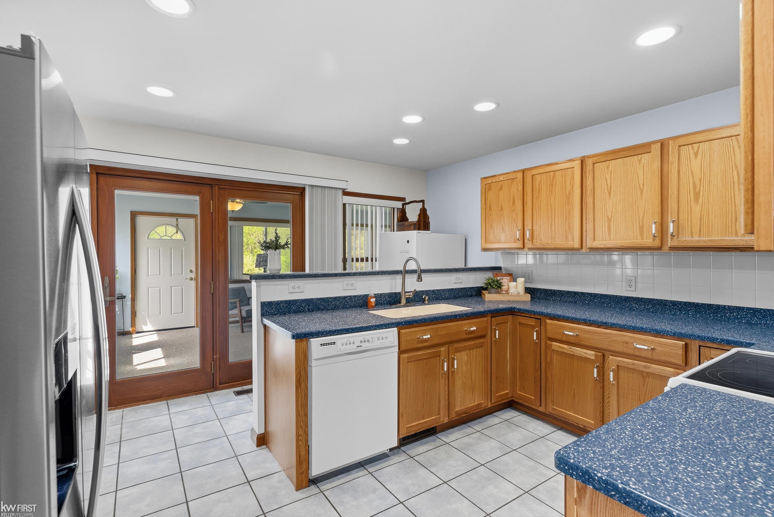 2445 East Lake Road Clio, MI 48420 - Photo 13 of 55