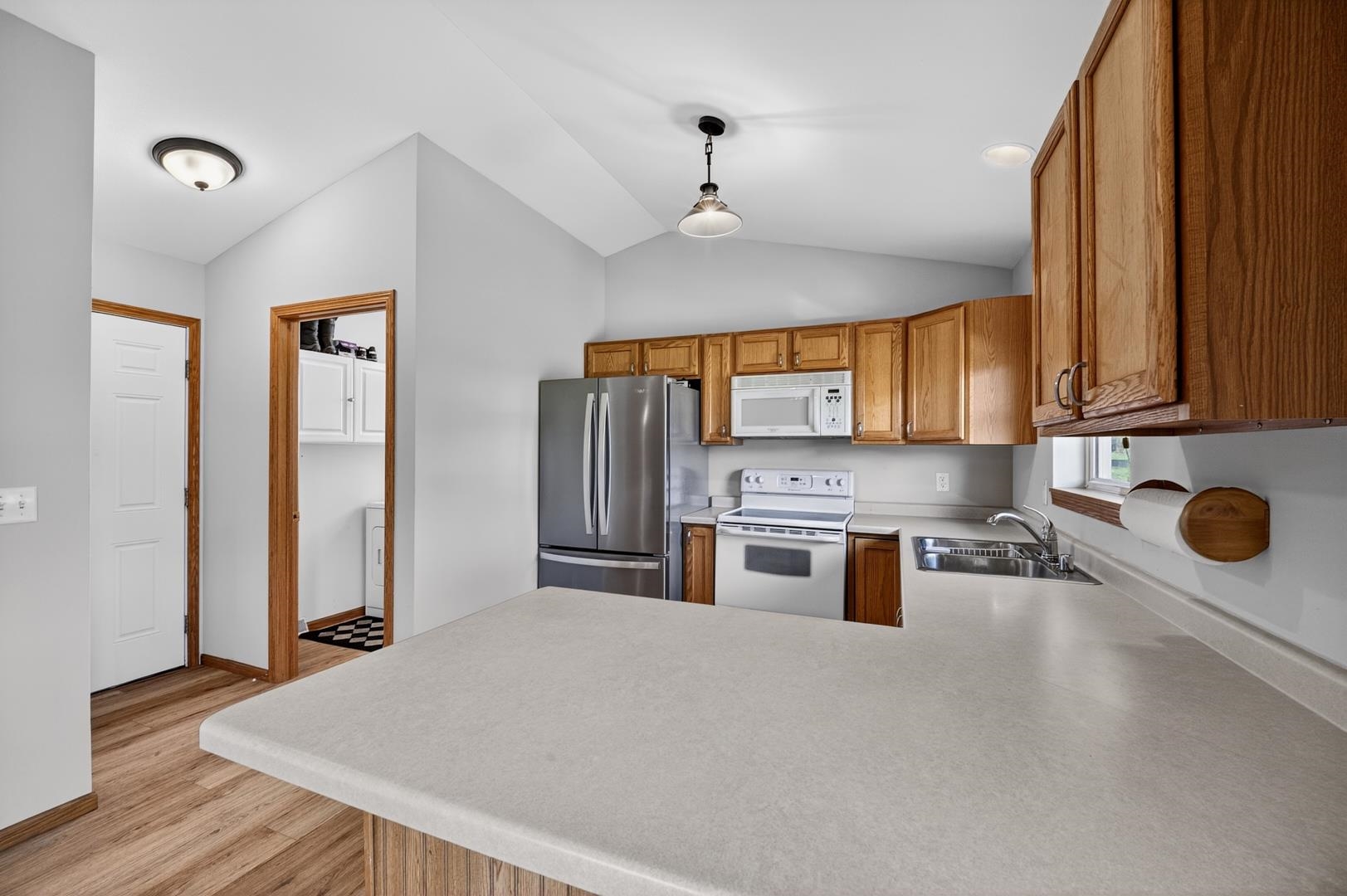 3152 West Main Street Sun Prairie, WI 53590 - Photo 15 of 57