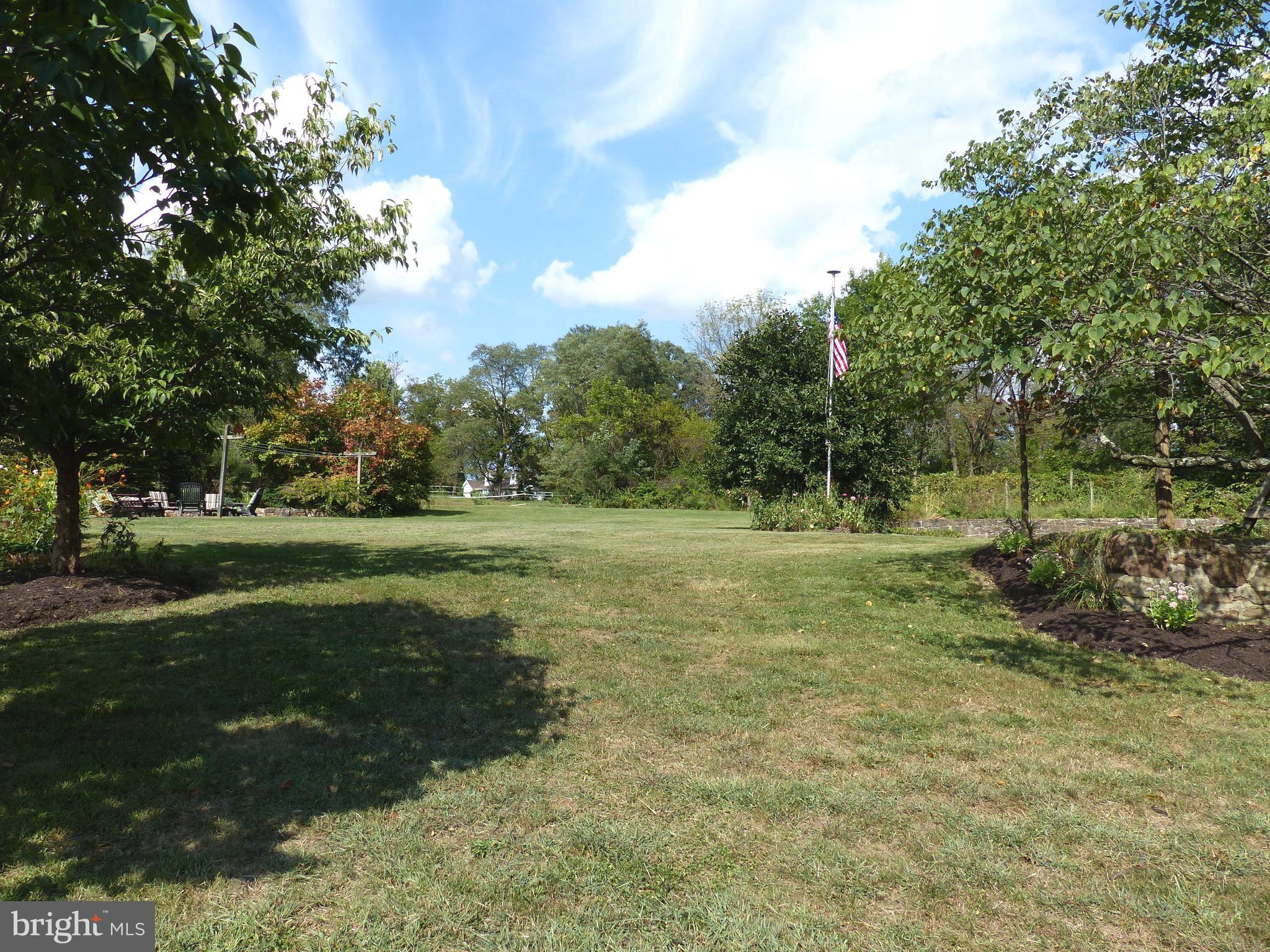 1093 Bleim Road Pottstown, PA 19464 - Photo 41 of 42 Grounds from driveway back