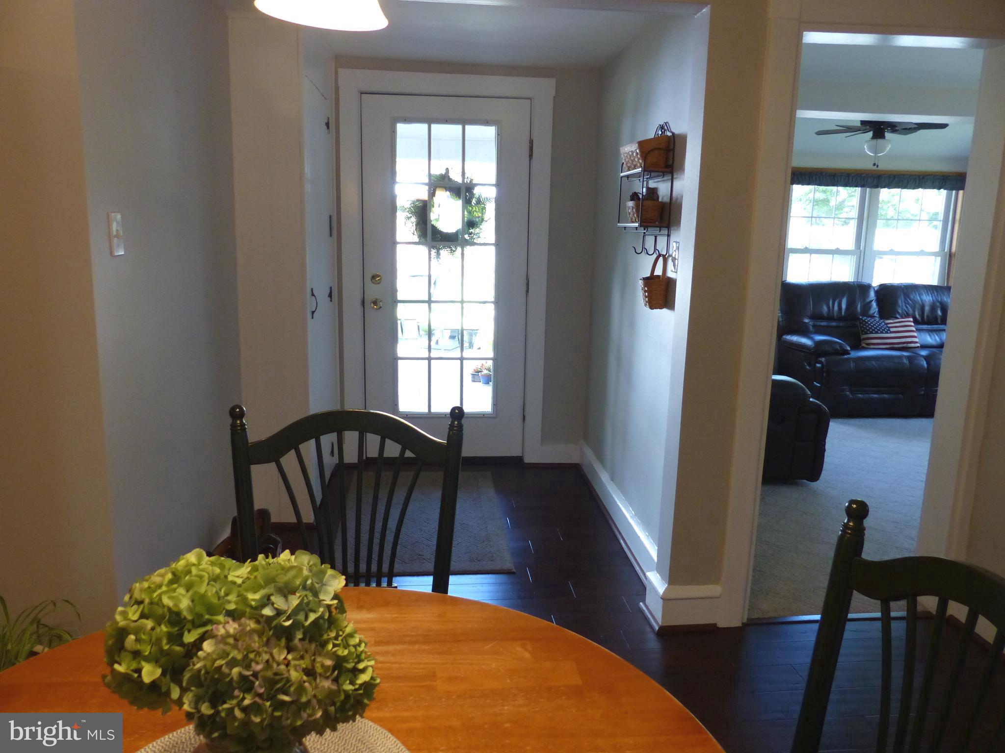 1093 Bleim Road Pottstown, PA 19464 - Photo 9 of 42 Breakfast area facing kitchen foyer