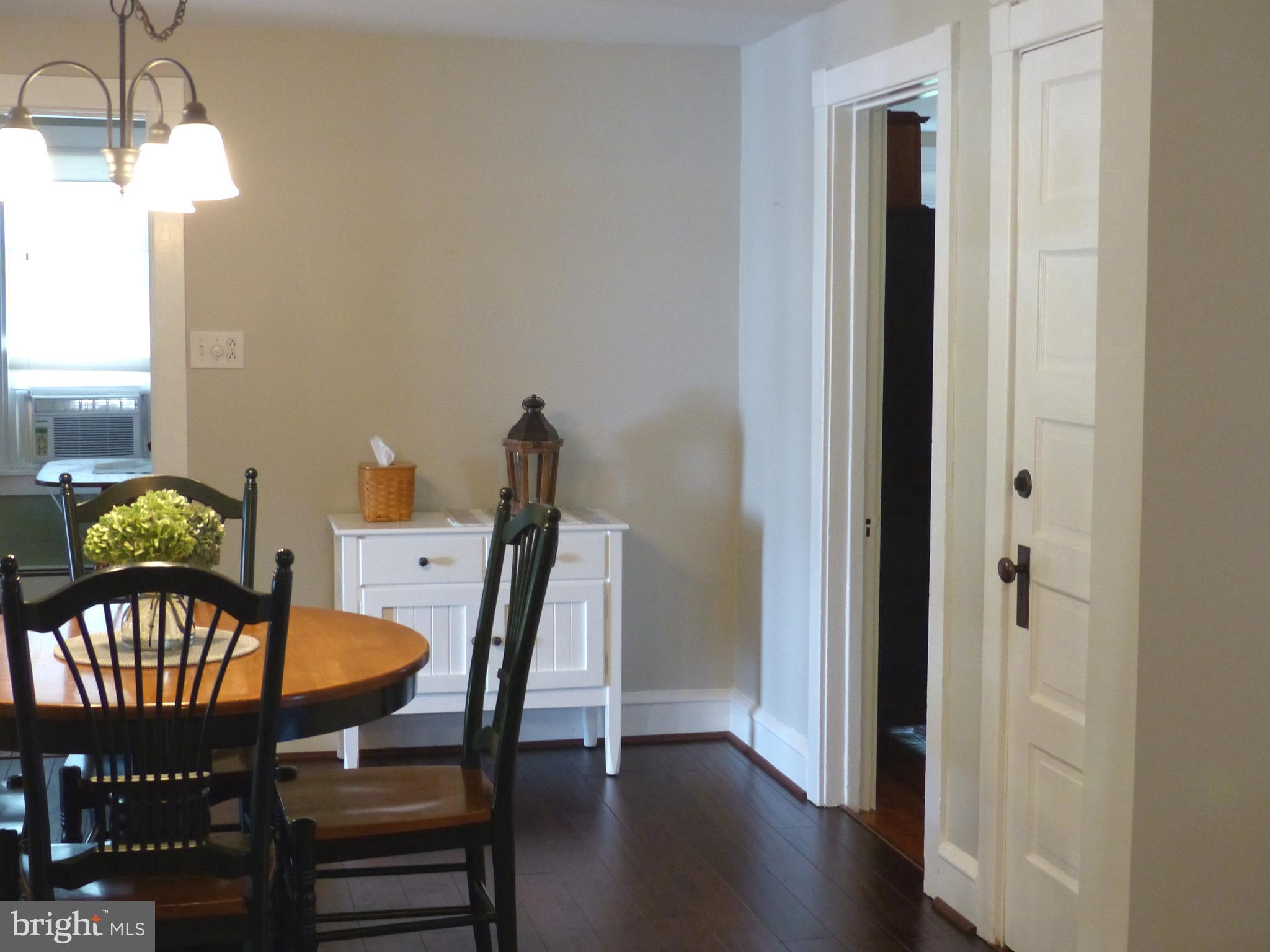 1093 Bleim Road Pottstown, PA 19464 - Photo 10 of 42 Breakfast area