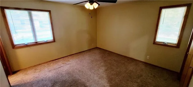 $189,000 | 1516 East Lincoln Street, Iola, KS 66749