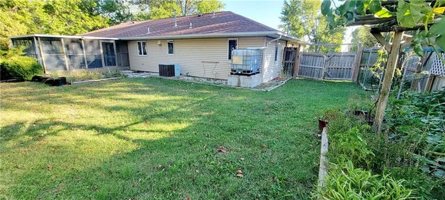 $189,000 | 1516 East Lincoln Street, Iola, KS 66749