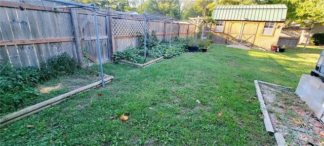 $189,000 | 1516 East Lincoln Street, Iola, KS 66749