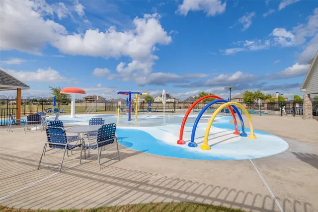 $369,240 | 8227 Holly Blue Drive, Rosharon, TX 77583