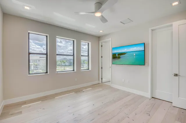 $10,000 | 10077 Heron Flock Drive, Palm Beach Gardens, FL 33412