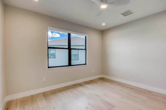 $10,000 | 10077 Heron Flock Drive, Palm Beach Gardens, FL 33412