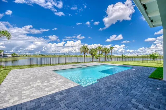 $10,000 | 10077 Heron Flock Drive, Palm Beach Gardens, FL 33412