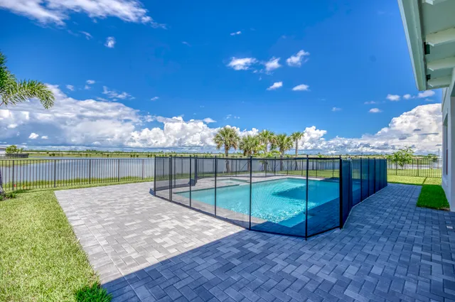 $10,000 | 10077 Heron Flock Drive, Palm Beach Gardens, FL 33412