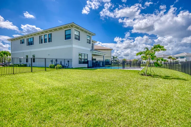 $10,000 | 10077 Heron Flock Drive, Palm Beach Gardens, FL 33412