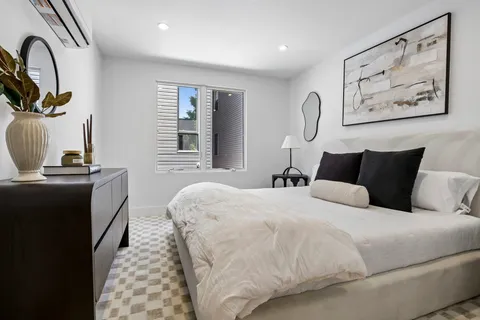 $775,000 | 105 Laidlaw Avenue, Unit FOUR, Jersey City, NJ 07306