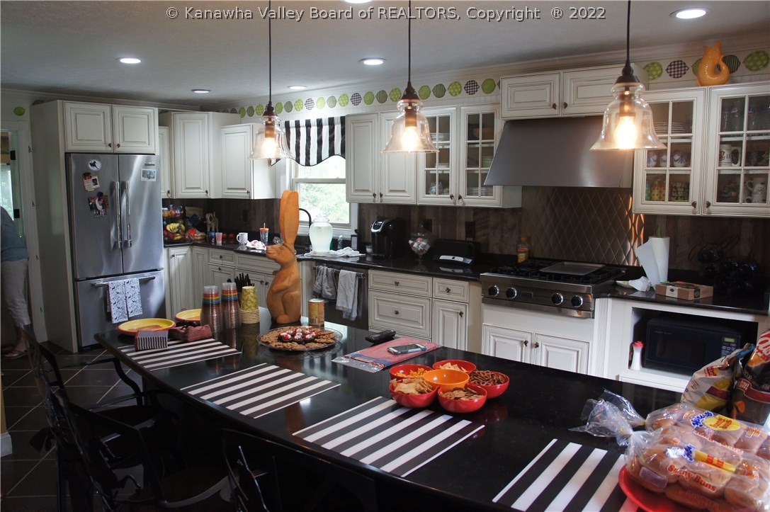 1710 Kettle Road Elkview, WV 25071 - Photo 7 of 26 Gallery Image 7