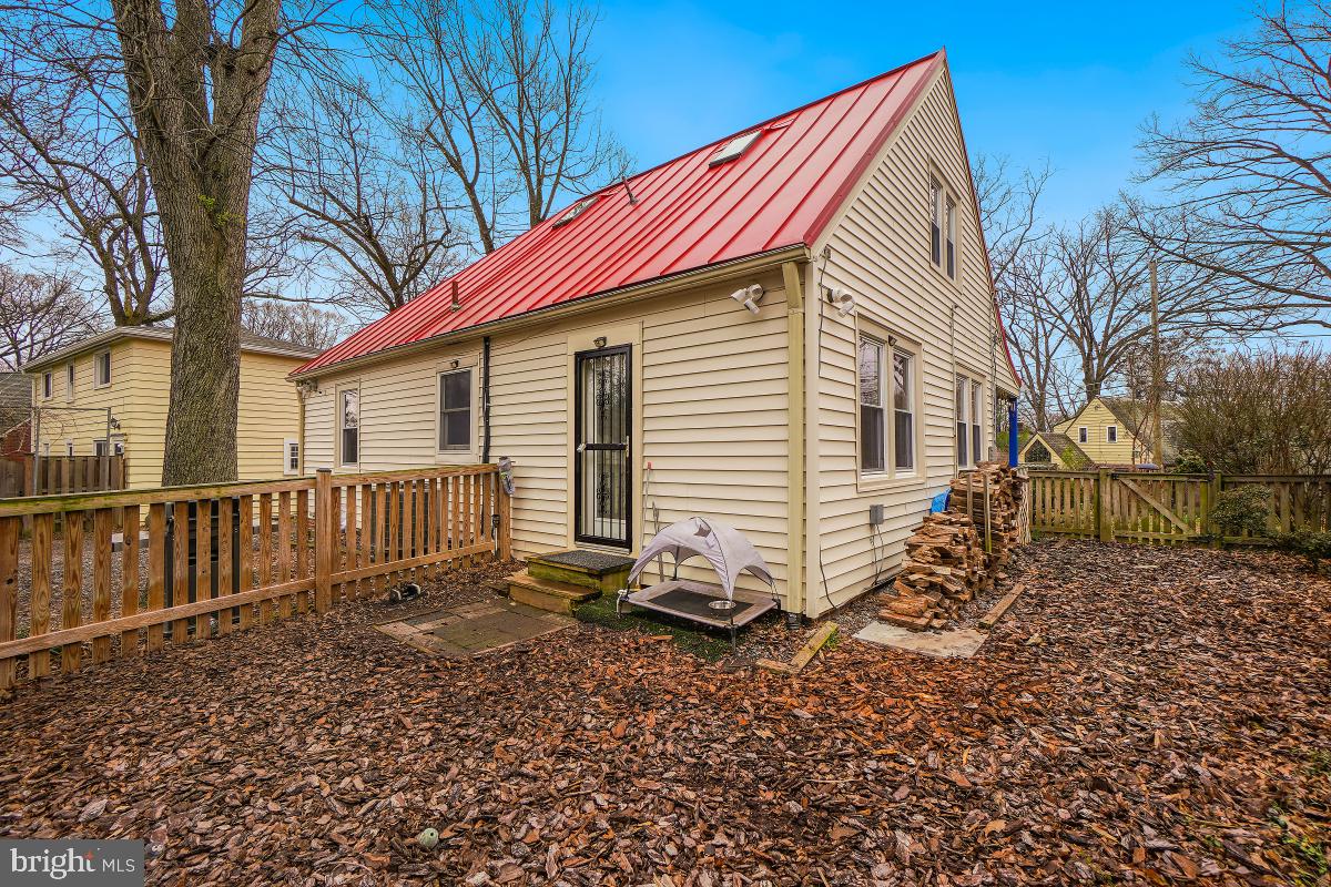 4 Sunnyside Road Silver Spring, MD 20910 - Photo 42 of 50 Fenced Backyard