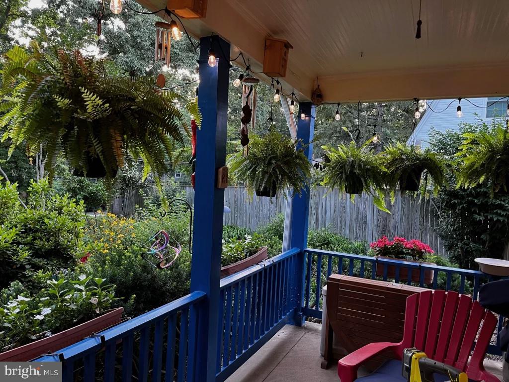 4 Sunnyside Road Silver Spring, MD 20910 - Photo 8 of 50 Delightful Front Porch