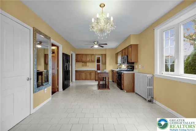 $285,000 | 642 West Emaus Avenue, Allentown, PA 18103