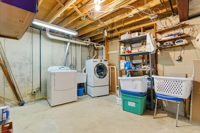 $299,900 | 37471 Illinois Rte 59, Lake Villa, IL 60046