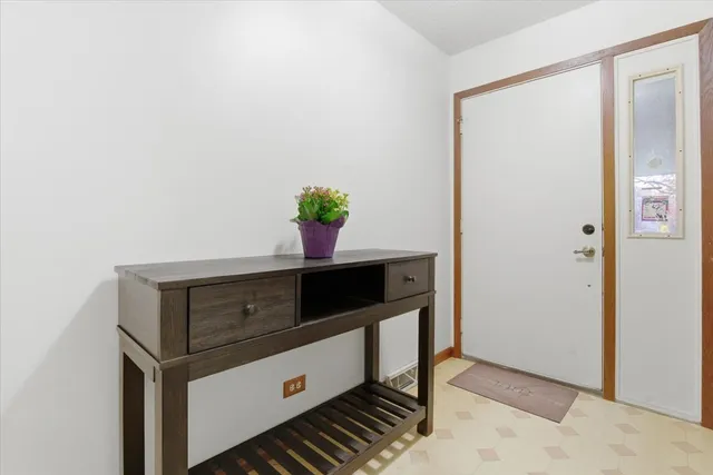 $299,900 | 37471 Illinois Rte 59, Lake Villa, IL 60046