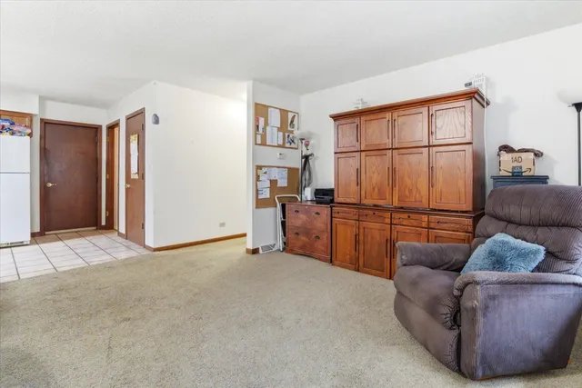 $299,900 | 37471 Illinois Rte 59, Lake Villa, IL 60046